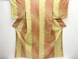 未使用品　流水に草の実模様小紋着物